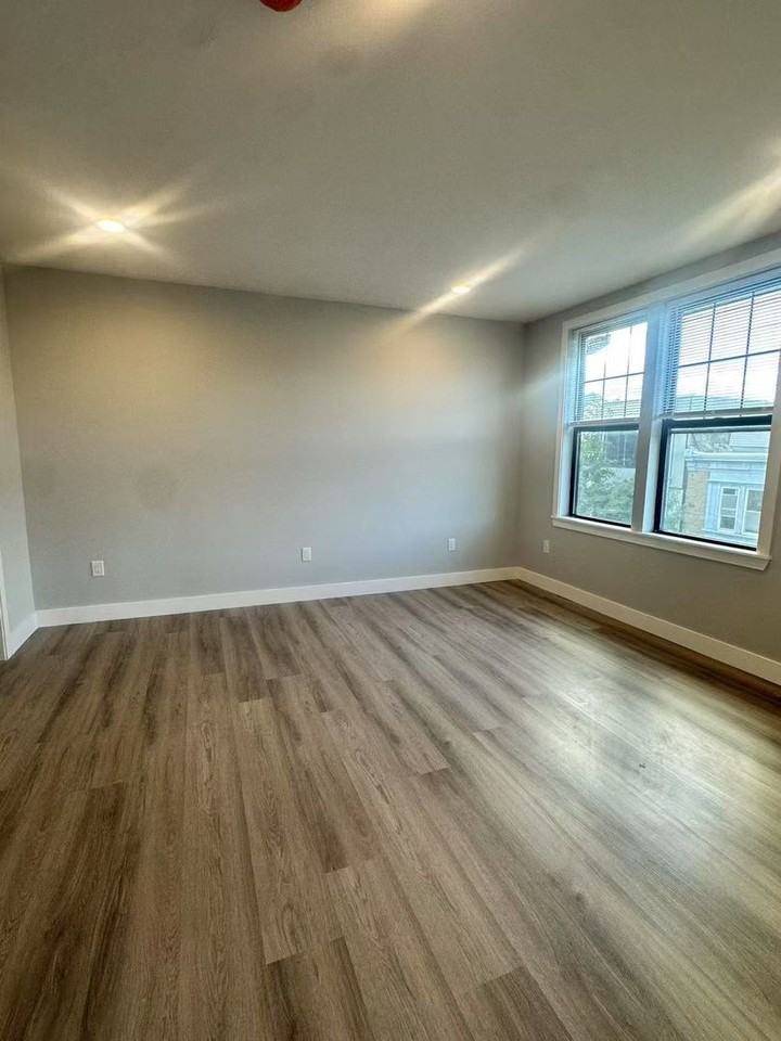 2104 Reed St - Photo 7 of 9