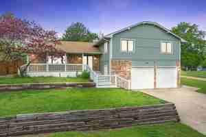 featured image of 337 N Lark Ln