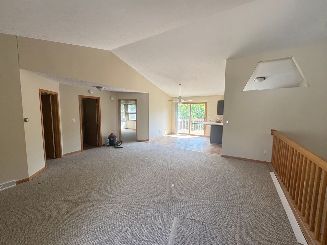 2314 Breton Rd Se - Photo 2 of 23