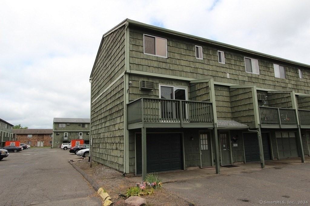 1400 Meriden Rd #2-4 - Photo 2 of 26