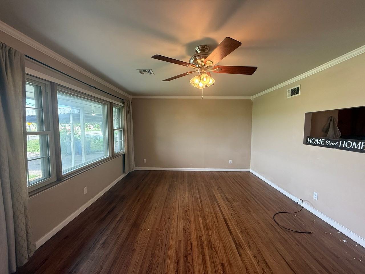 1217 N 89th East Ave - Photo 2 of 28