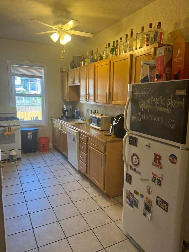 3322 Juliet St - Photo 3 of 24