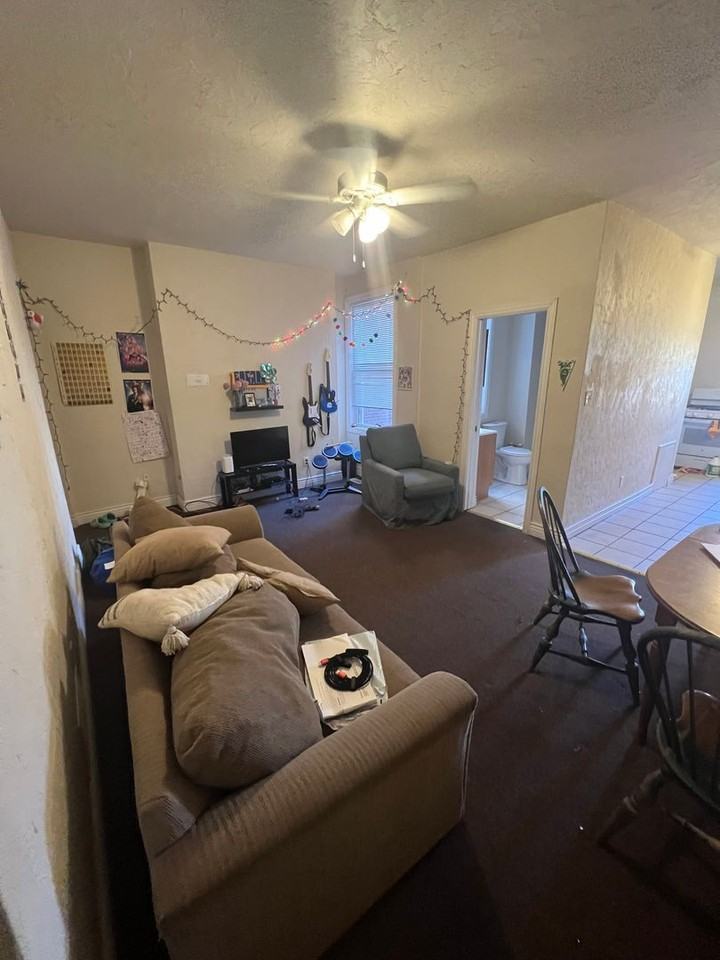 3322 Juliet St - Photo 2 of 24