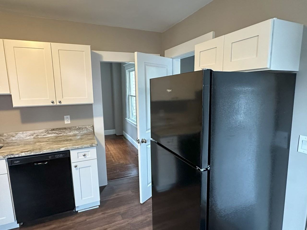 78 Bissell St - Photo 2 of 17
