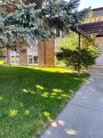 featured image of 1921 14th Ave S #6