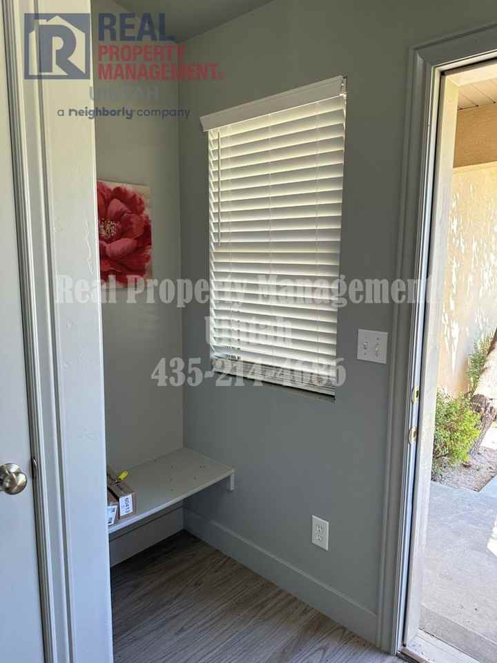 184 E 1150 S - Photo 3 of 23