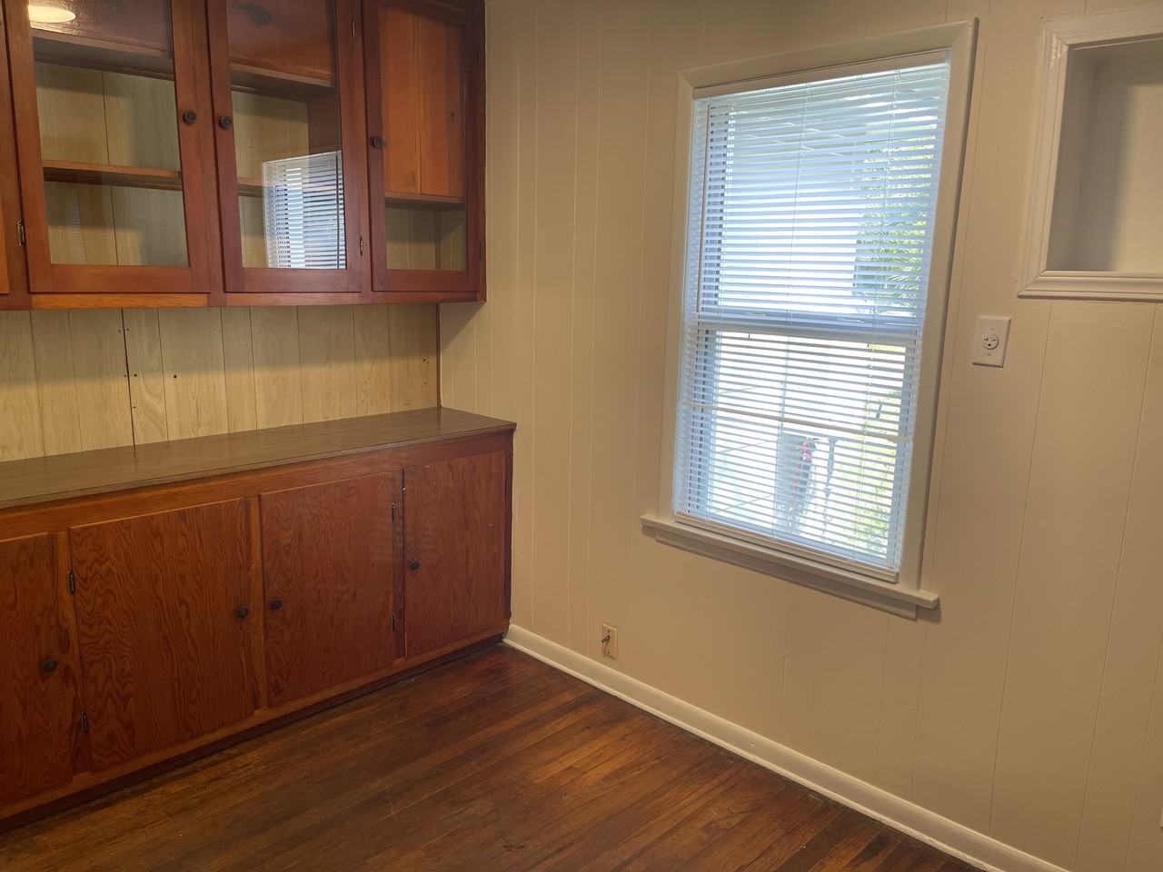 130 Cavalier Drive - Photo 3 of 12