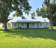 featured image of 124 Wolf Bay Cir