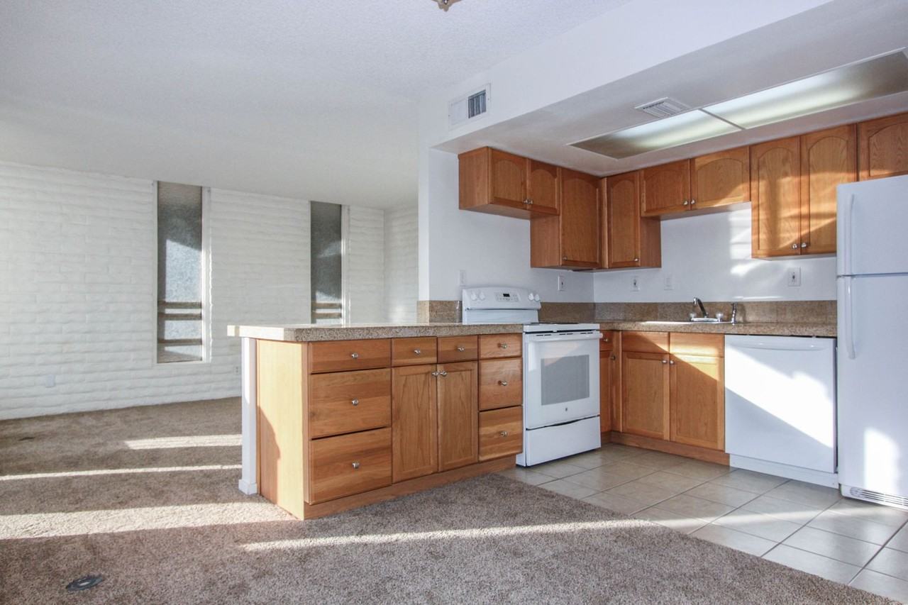 1145 N Tapadero Dr #B6 - Photo 5 of 16