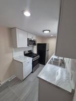 2210 Greenwich St - Photo 1 of 1