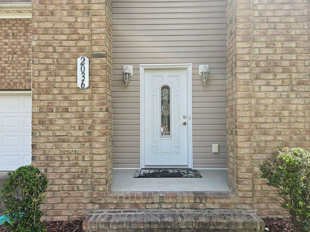 2036 Sweetwood Dr - Photo 2 of 31