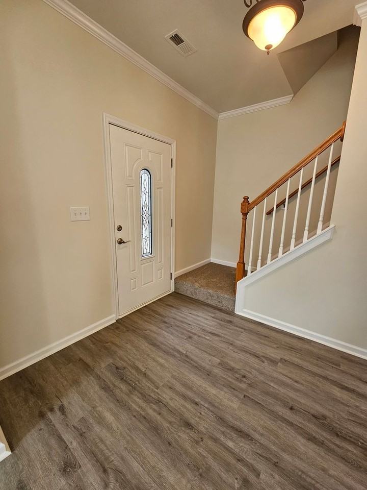 2036 Sweetwood Dr - Photo 3 of 31