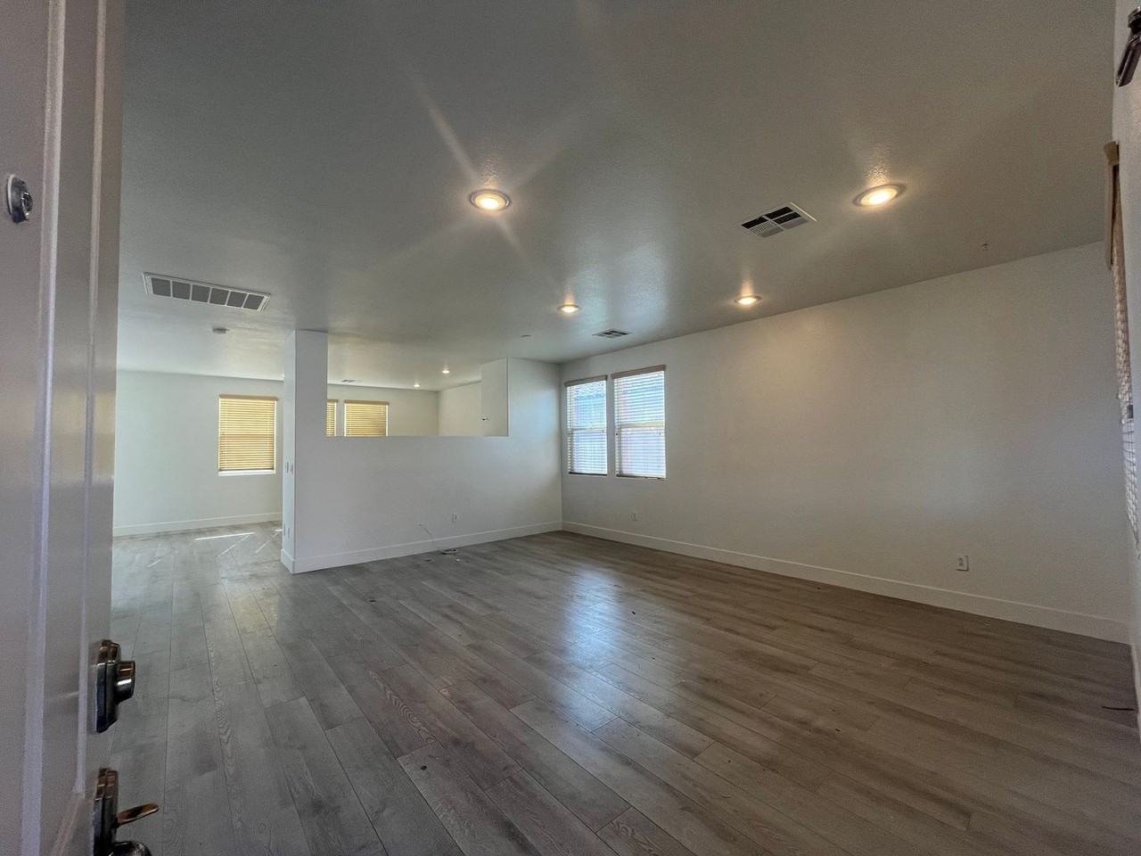 6732 Sea Swallow Street - Photo 4 of 25