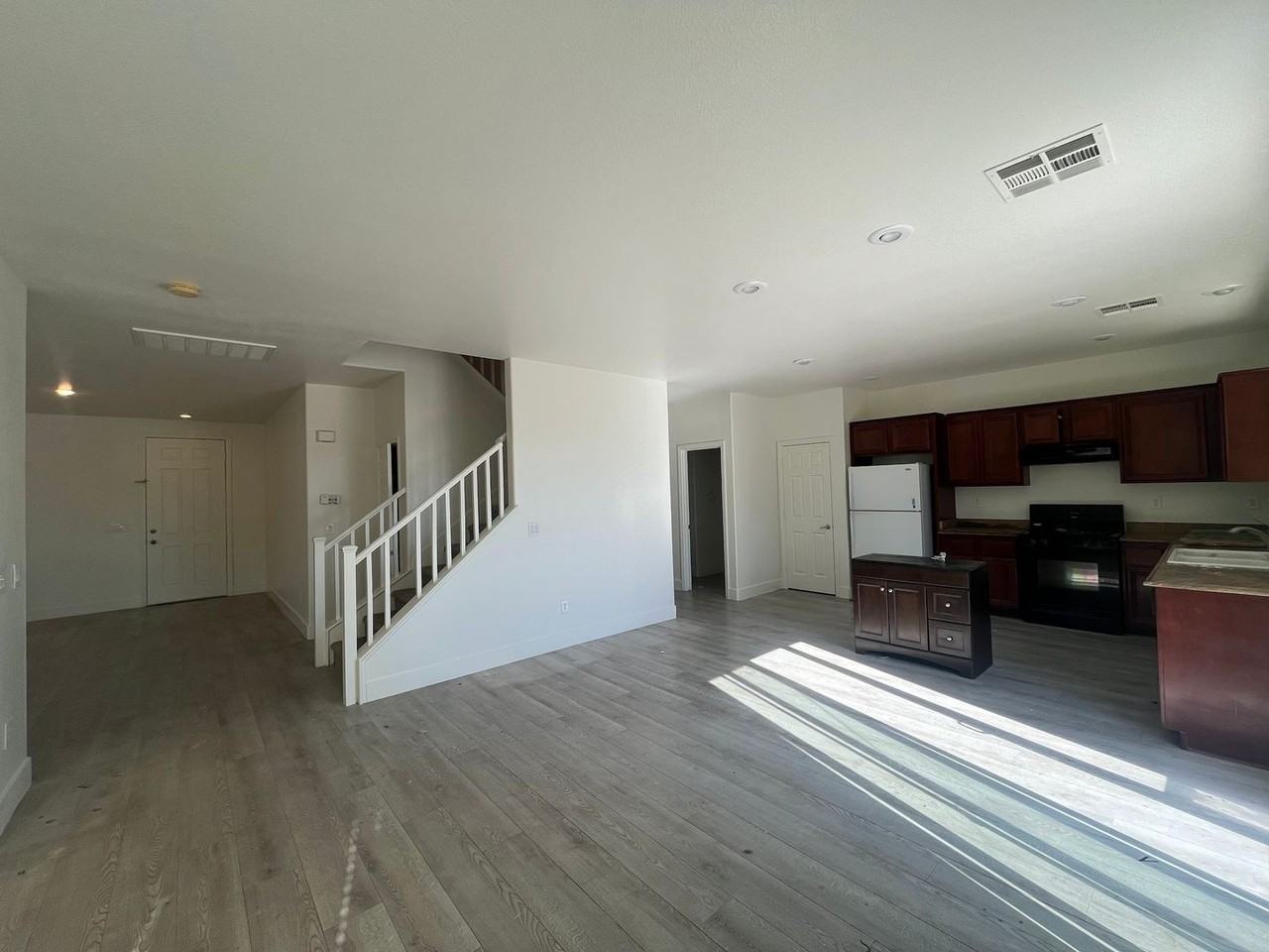 6732 Sea Swallow Street - Photo 7 of 25