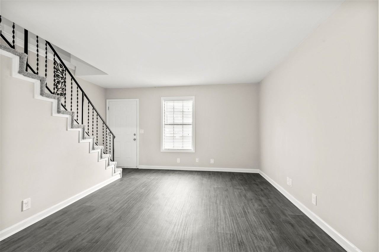 Renovated Townhomes in the Heart of Hendersonville - Photo 4 of 17