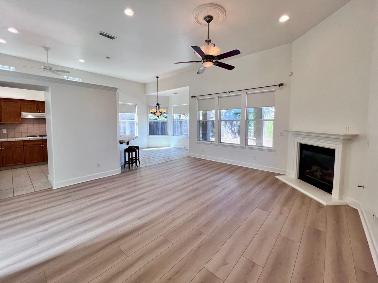 7363 North Ciancetti Avenue - Photo 3 of 25