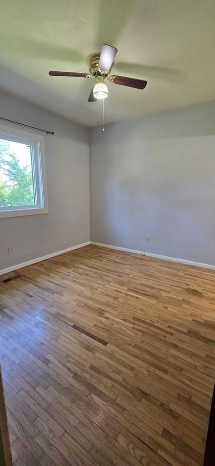 316 Wilson Ave Se - Photo 6 of 11