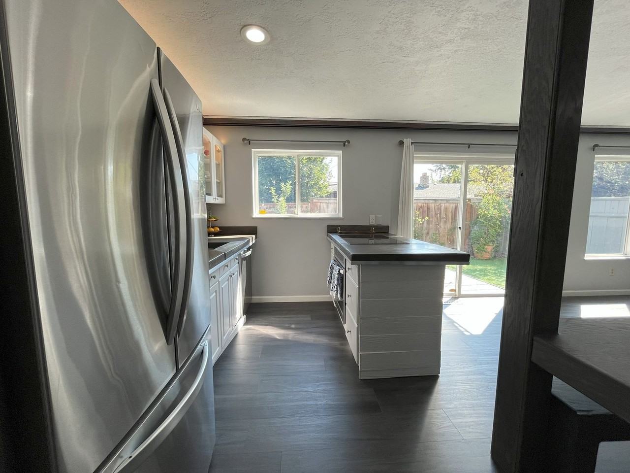 5592 Sw Murray Blvd - Photo 2 of 40