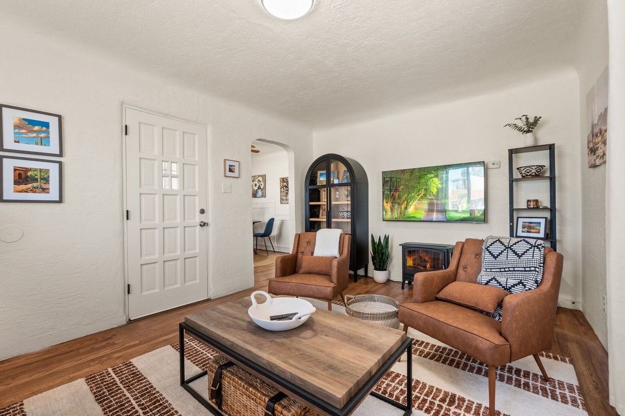 2210 Broadway Blvd Ne - Photo 6 of 21