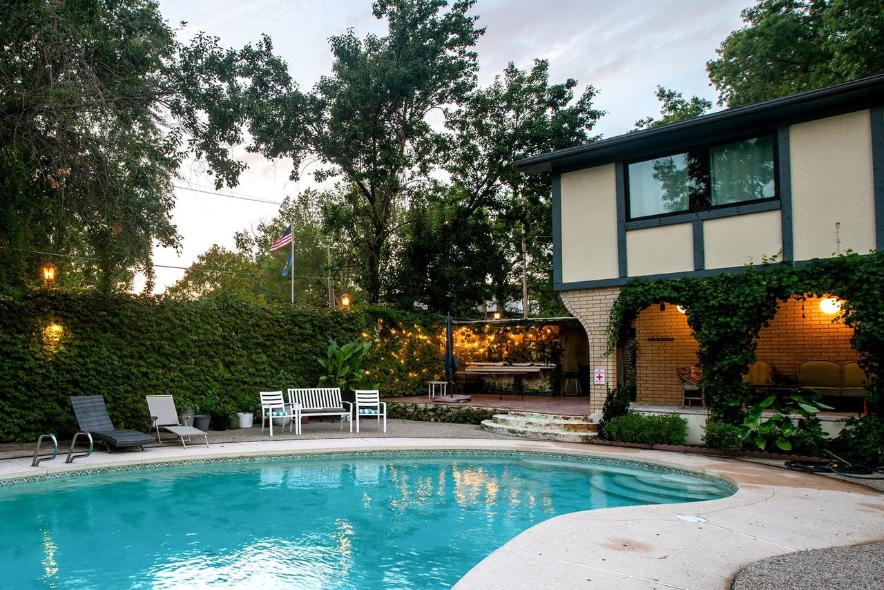 4207 Denison St - Photo 2 of 24