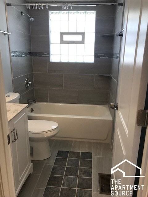 1227 Wood Street - Photo 5 of 9