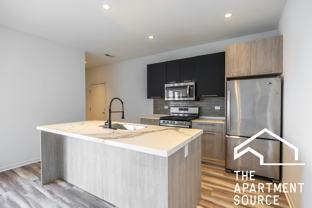 2535 West Fullerton Avenue, Unit 5 - Photo 1 of 1