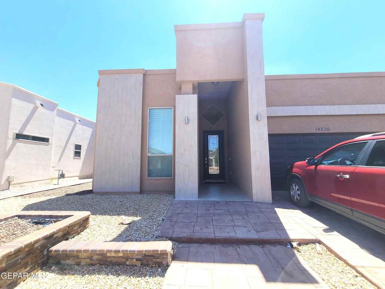 14236 Peyton Edwards Ave - Photo 3 of 31