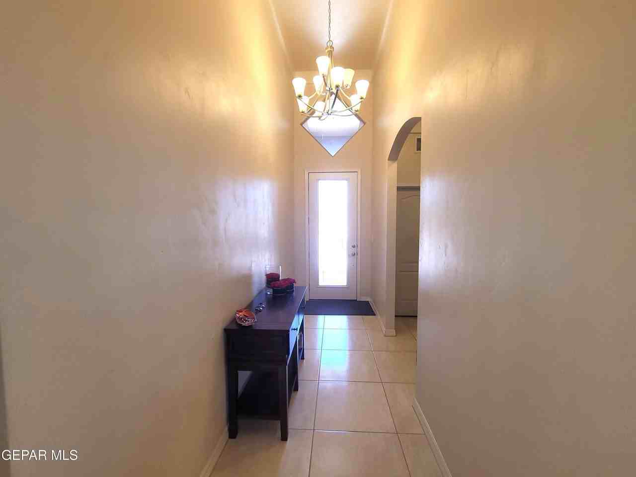 14236 Peyton Edwards Ave - Photo 5 of 31