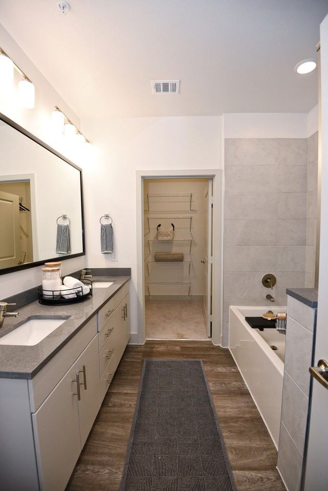 1700 Katy Fort Bend Rd - Photo 2 of 4