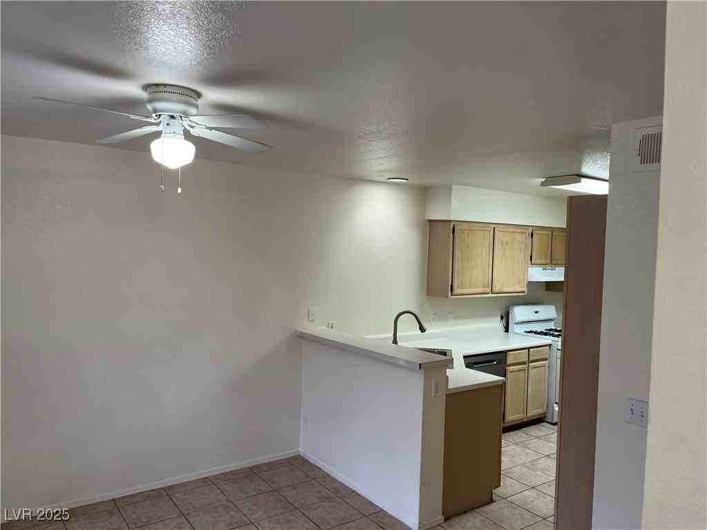 2842 Briar Knoll Drive - Photo 7 of 23