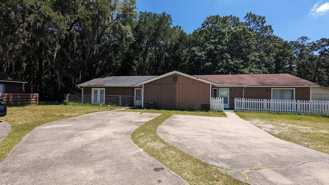 120 Cherokee Cir - Photo 1 of 1