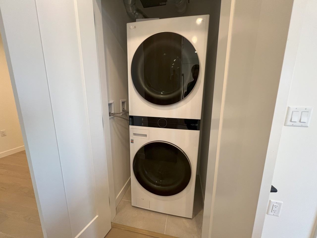 8398 Oak Street #303 - Photo 7 of 11