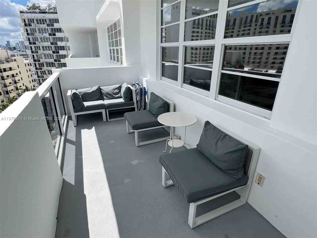 100 Lincoln Road #1244 - Photo 4 of 50