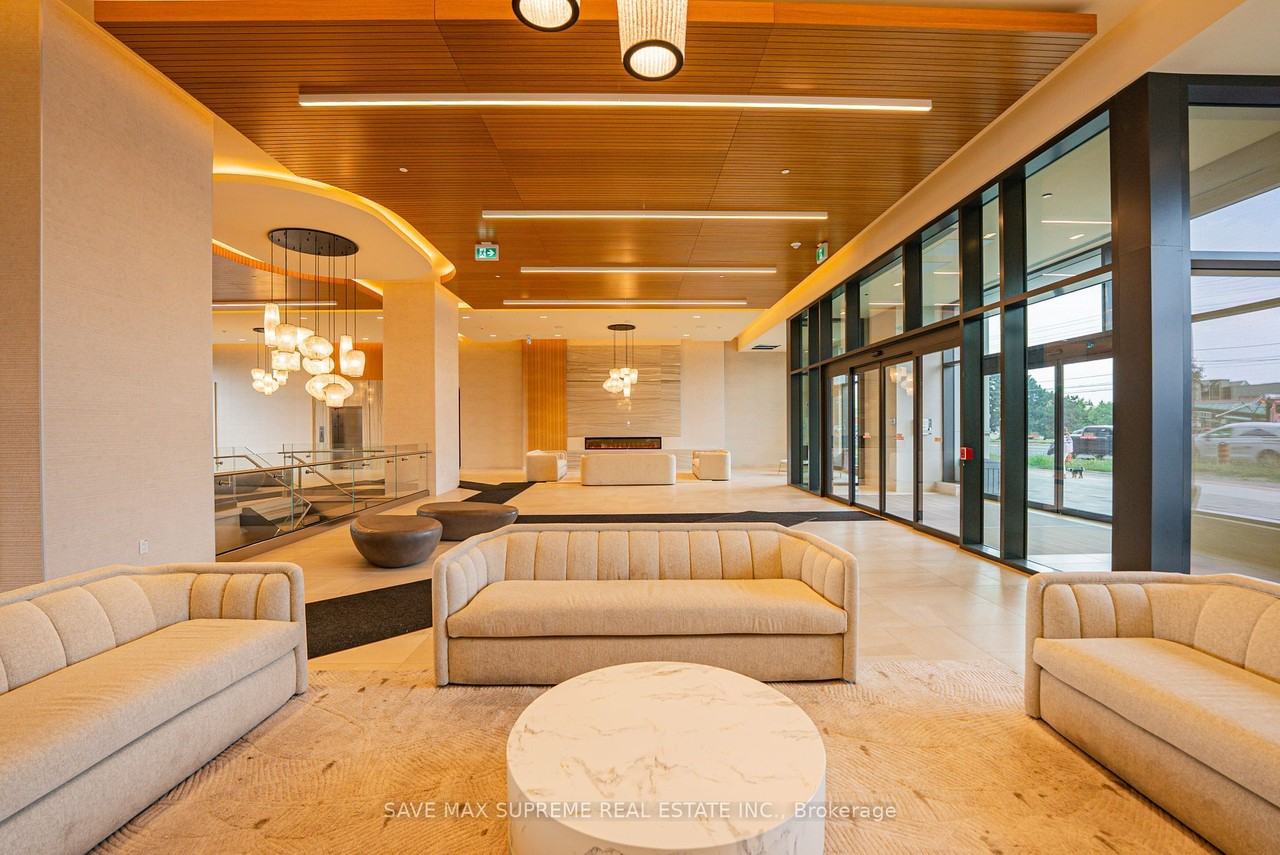 8960 Jane Street - Photo 2 of 8