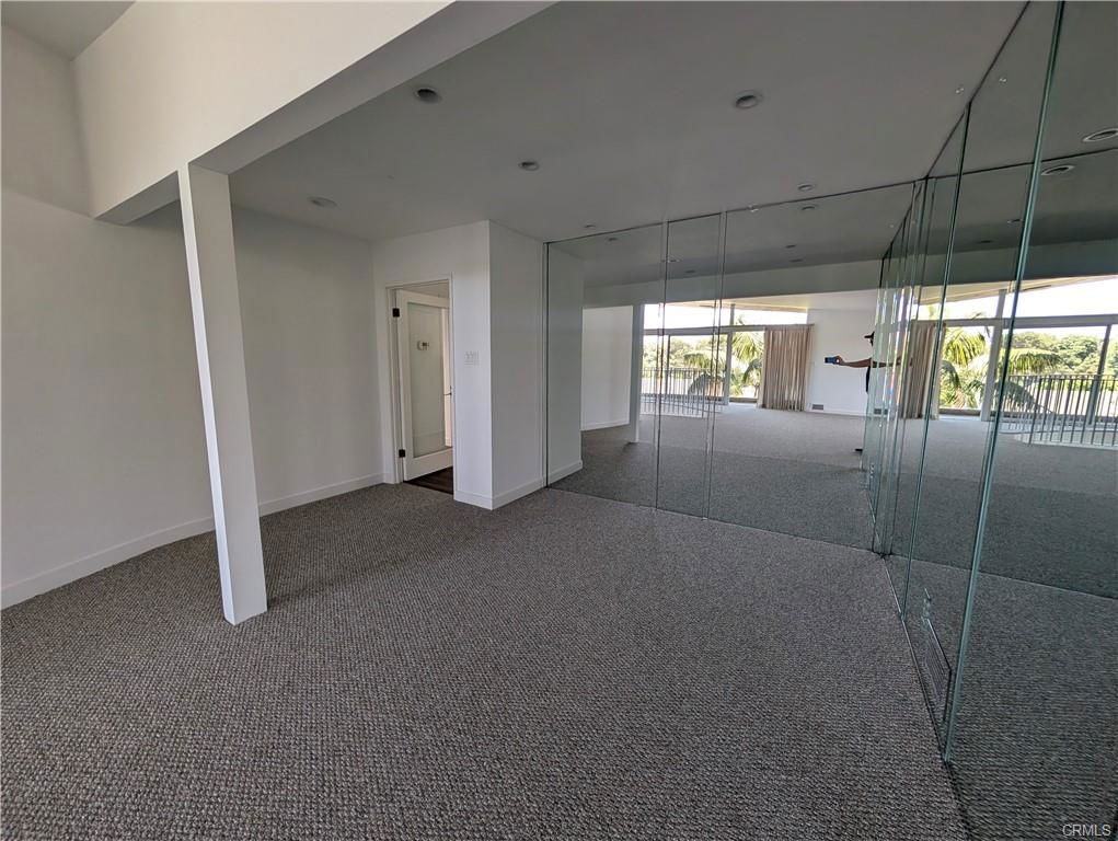 253 Vista Del Parque - Photo 3 of 8