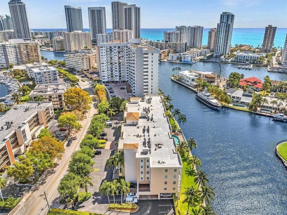 201 South Parkway #204