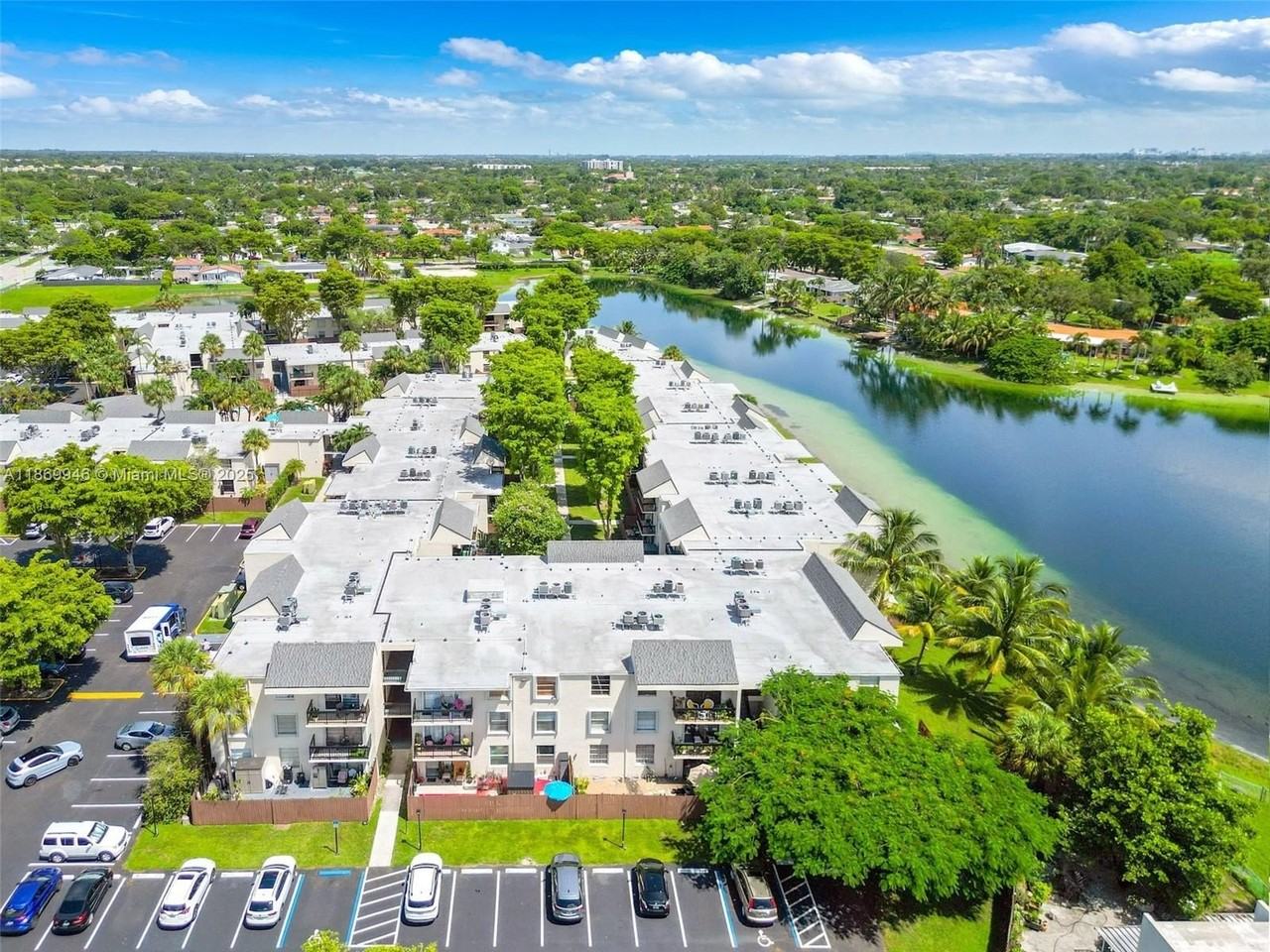 8307 Southwest 142nd Avenue #F203 - Photo 2 of 31