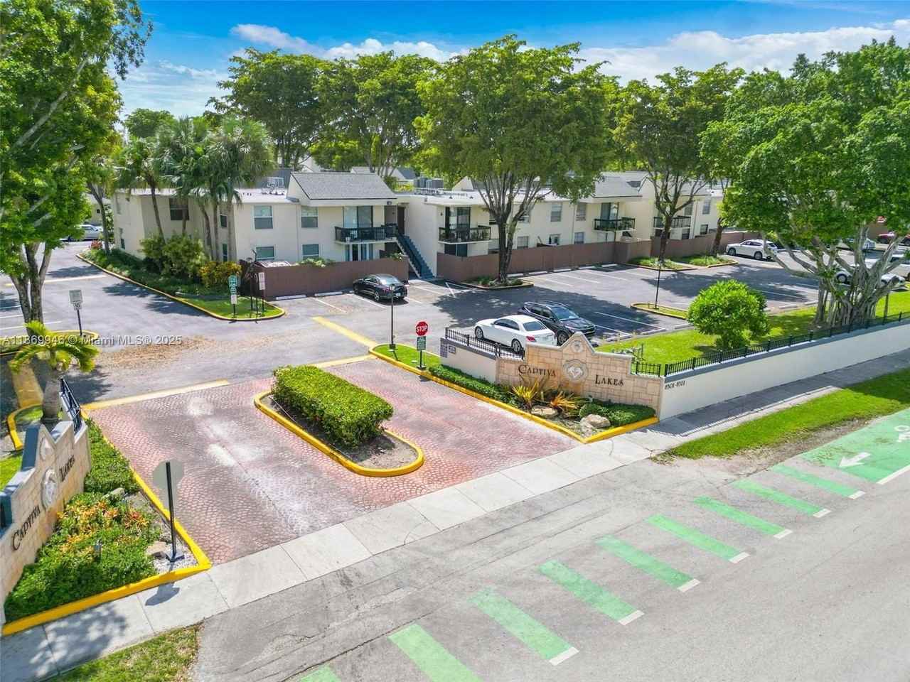 8307 Southwest 142nd Avenue #F203 - Photo 6 of 31