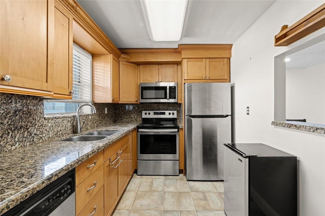 9365 Fontainebleau Blvd #E225 - Photo 7 of 31