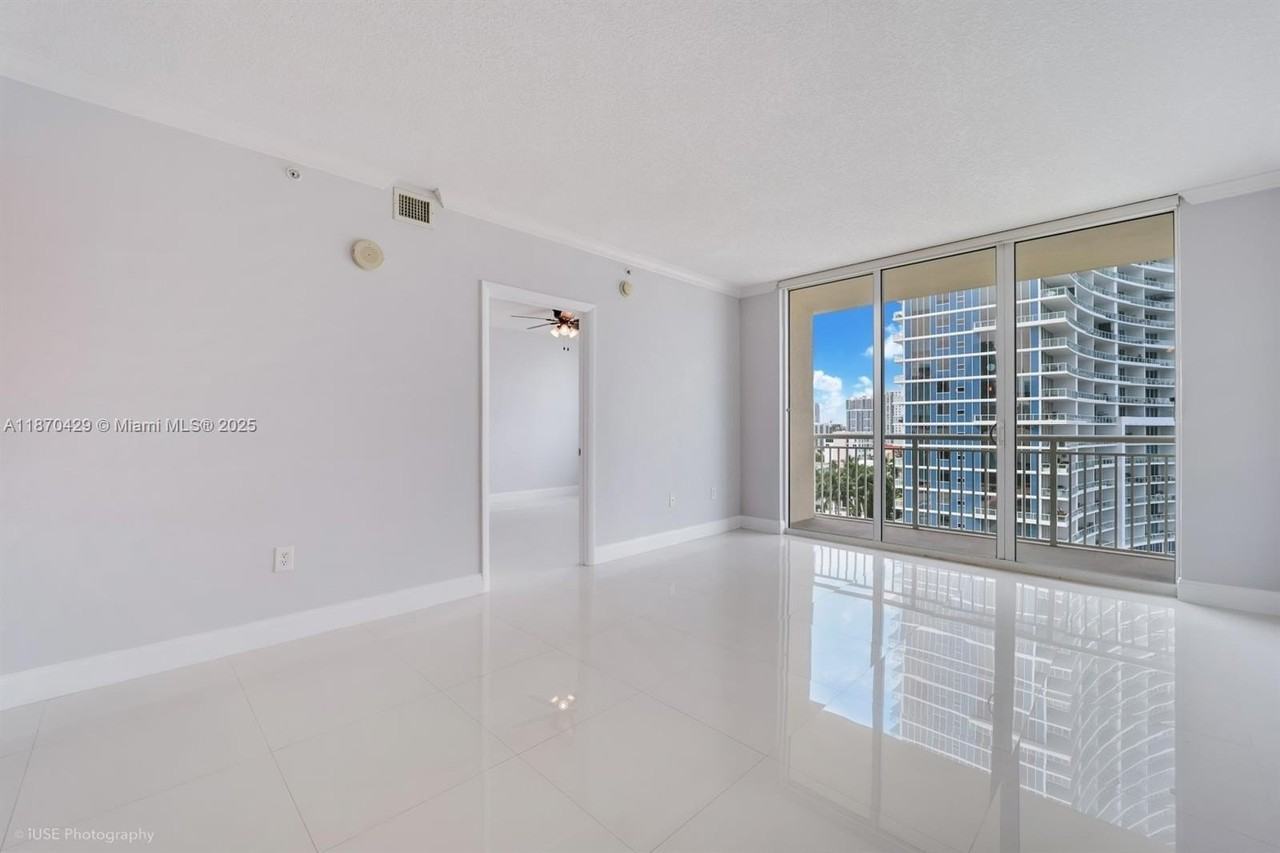 2000 North Bayshore Drive #1203 - Photo 2 of 14