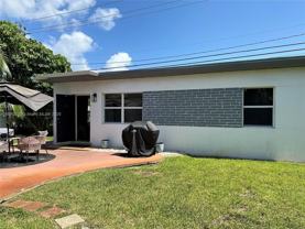 910 Ne 81st St #R - Photo 1 of 1