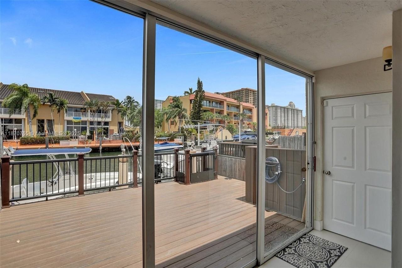 3945 Northeast 167th Street #18