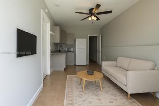 1560 Ne 42nd Ct - Photo 1 of 1