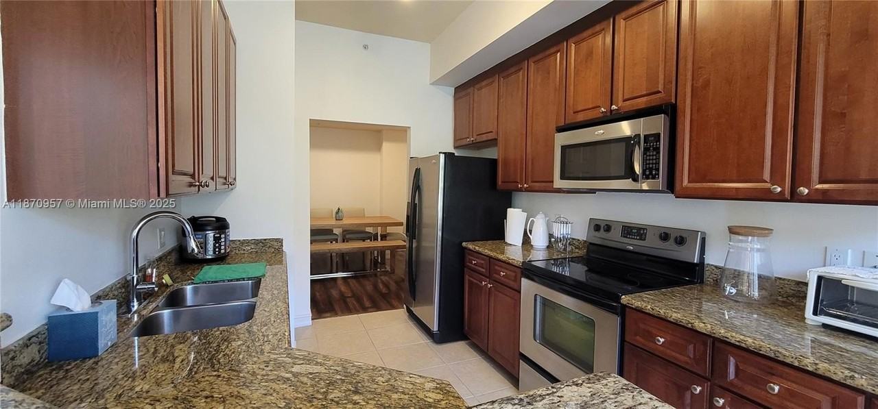 3001 Ne 185th St #428 - Photo 7 of 25