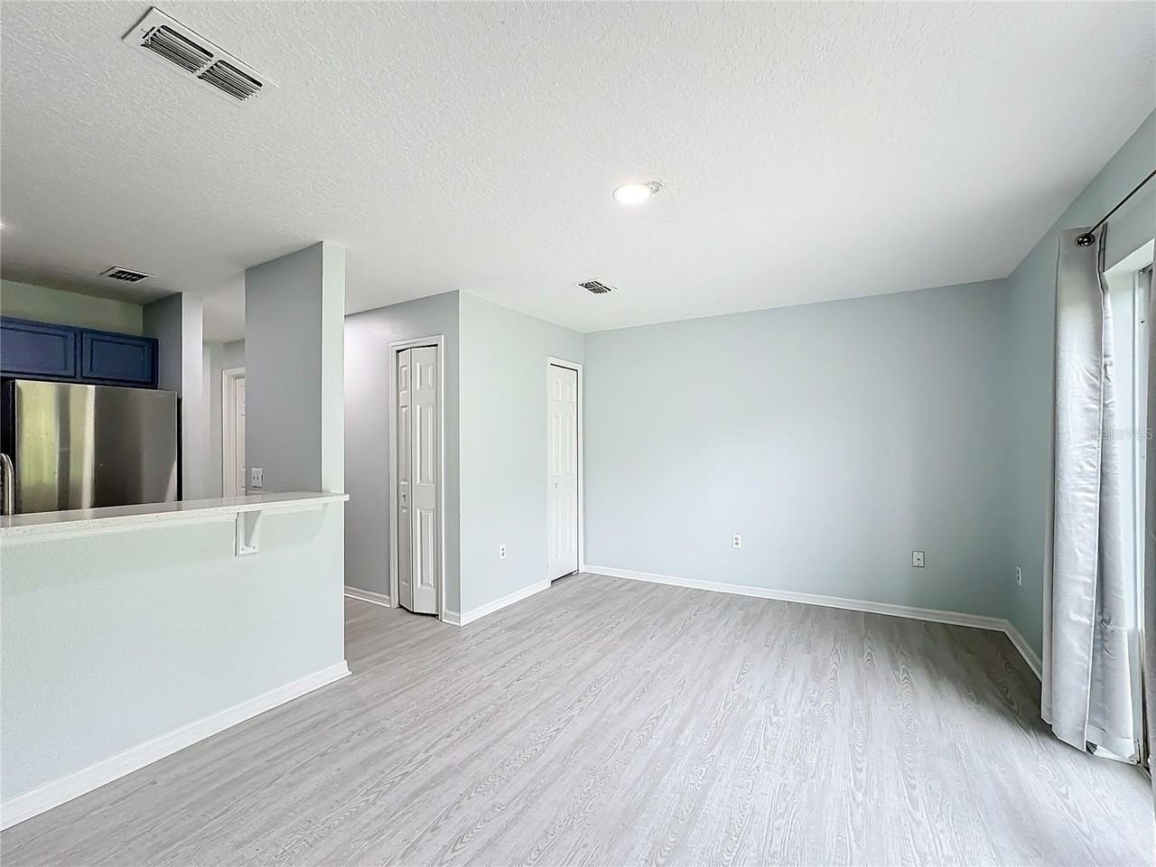 249 Royal Palm Drive - Photo 4 of 45