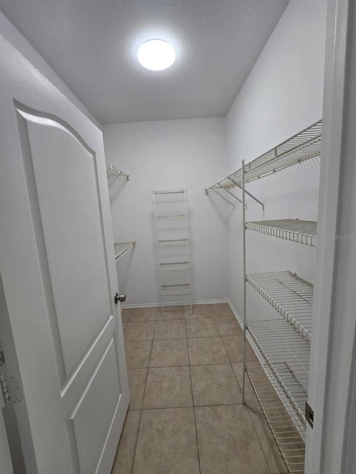 3391 S Kirkman Rd #1216 - Photo 4 of 25