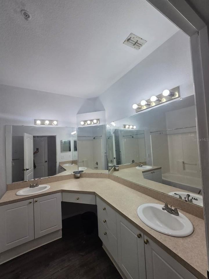 3391 S Kirkman Rd #1216 - Photo 7 of 25