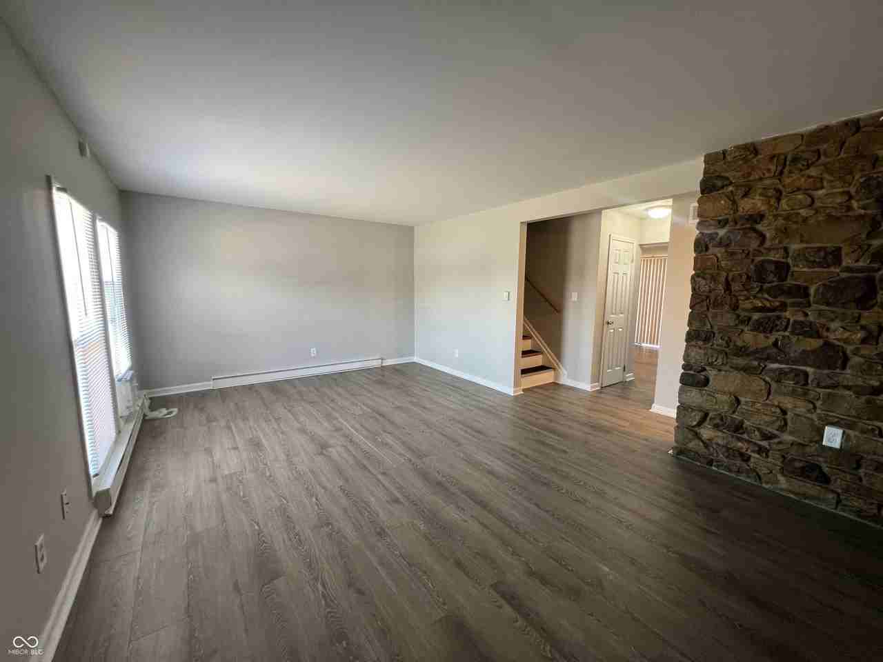 3357 Ashley Ln - Photo 3 of 21