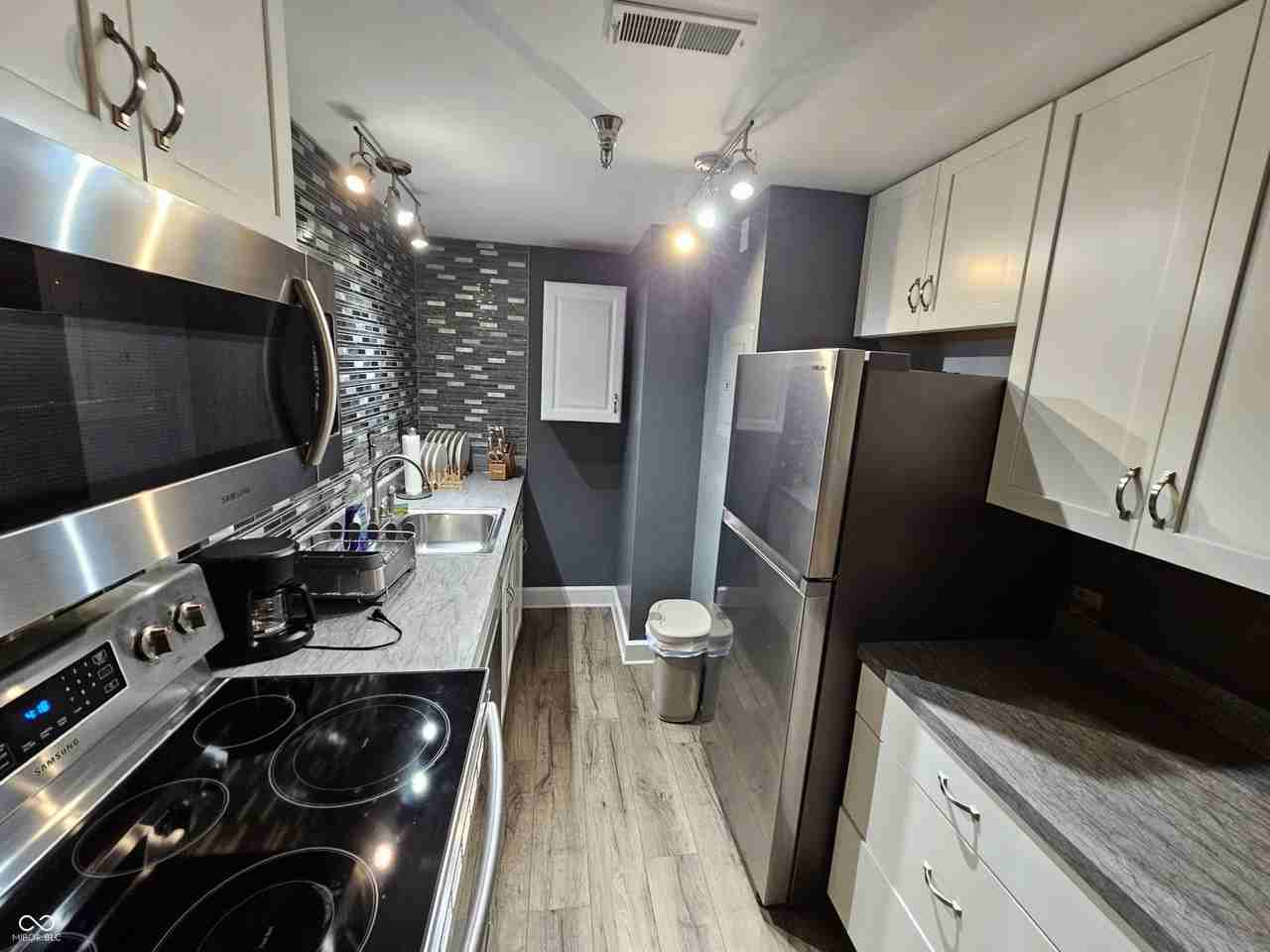 230 East 9th Street #507 - Photo 7 of 13