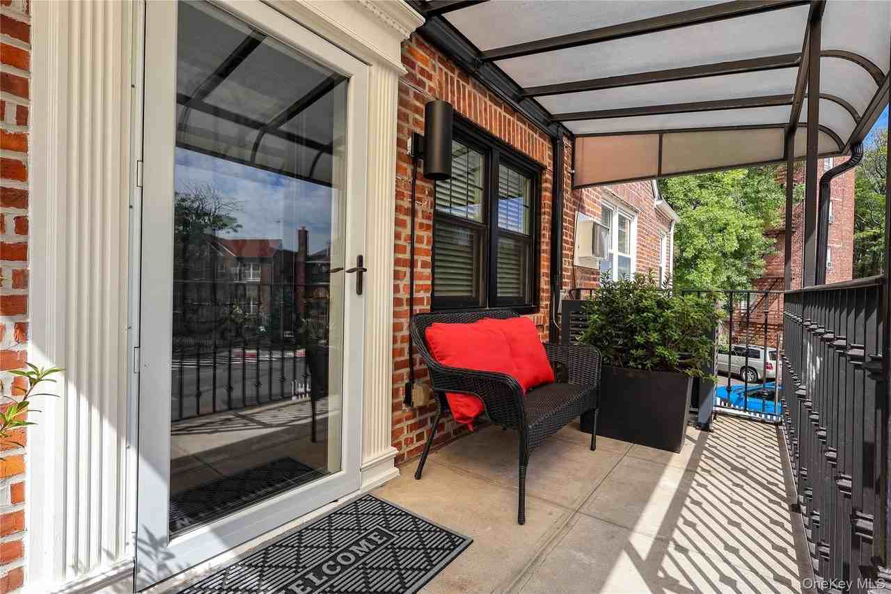 6704 Selfridge St #2ndFL - Photo 2 of 22